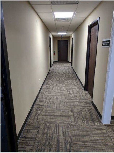 More Photos Of 28116 Orchard Lake Rd, Farmington Hills Office For Sale