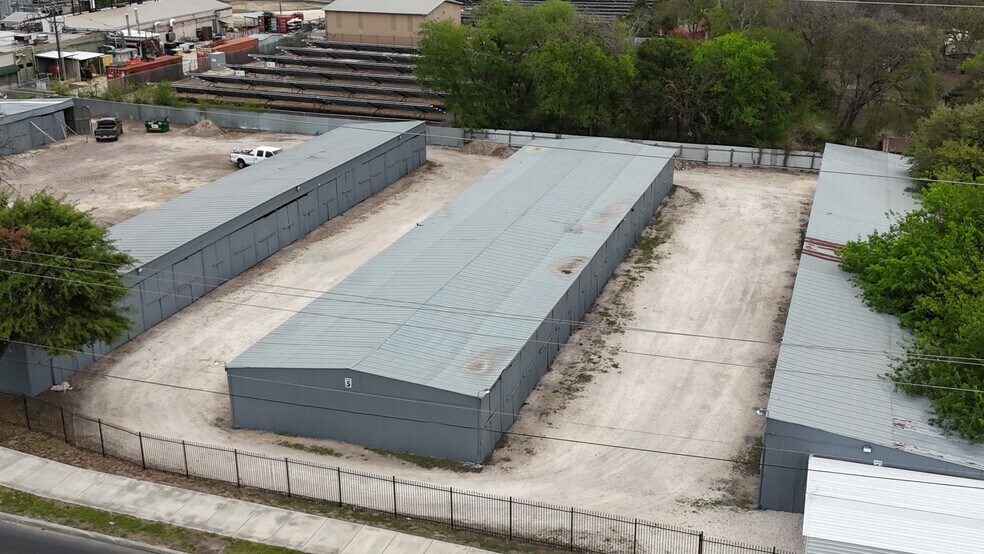 More Photos Of 4930 Callaghan Rd, San Antonio Self Storage For Sale