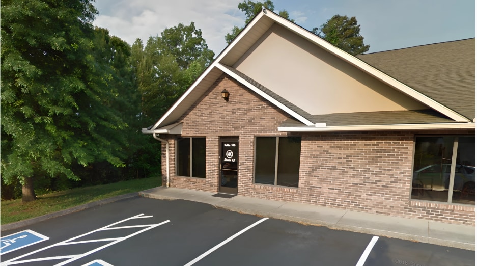 Primary Photo Of 9080 Barbee Ln, Knoxville Medical For Lease
