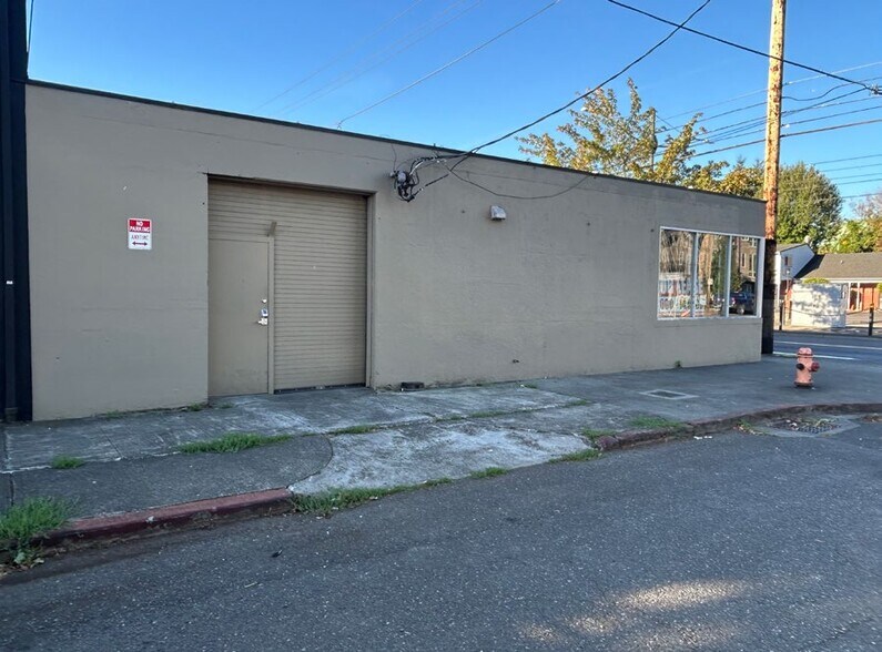 More Photos Of 4812-4834 N Interstate Ave, Portland Office For Lease