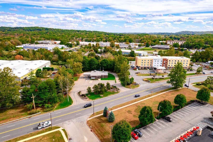 More Photos Of 16 Green Pond Rd, Rockaway General Retail For Sale