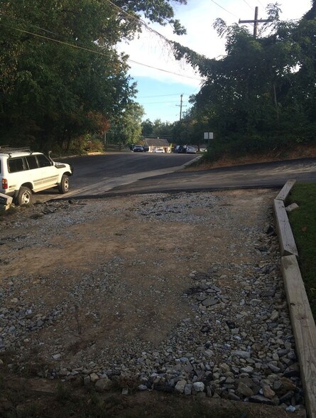 More Photos Of 3000 Oak Dr, Kensington Office Residential For Sale