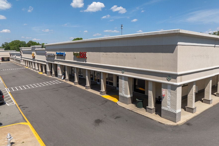 More Photos Of 1507 N Parham Rd, Richmond Unknown For Lease