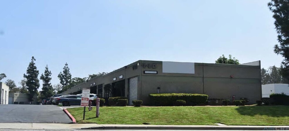 More Photos Of 440 S Cataract Ave, San Dimas Warehouse For Lease