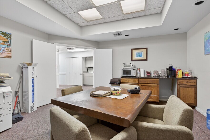 More Photos Of 513 N State Road 7, Margate Office For Sale