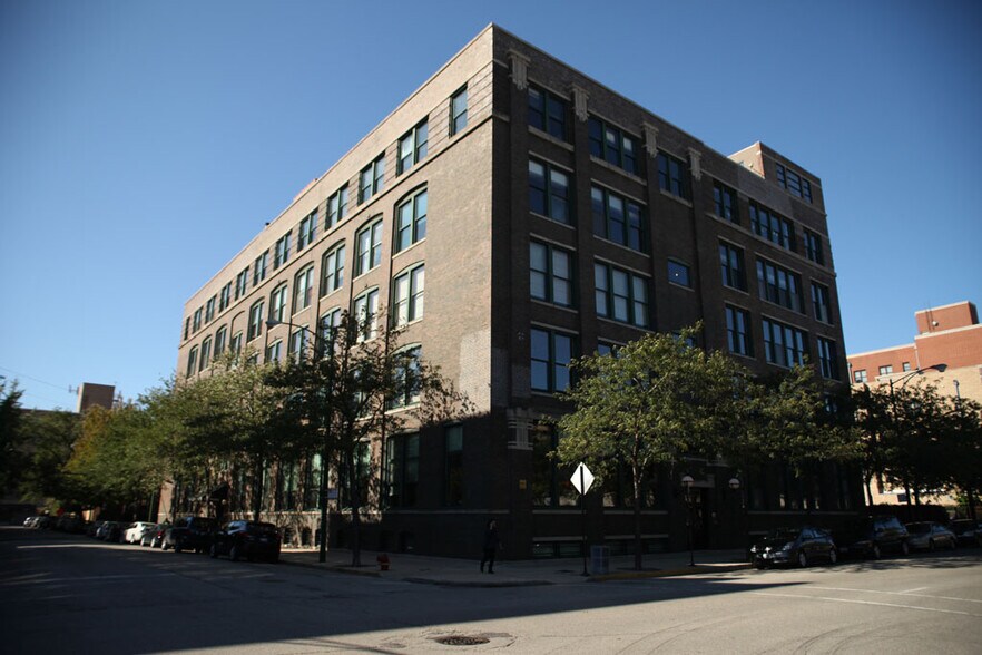 More Photos Of 1327 W Washington Blvd, Chicago Loft Creative Space For Lease