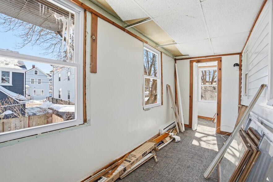 More Photos Of 130 Water St, Warren Apartments For Sale