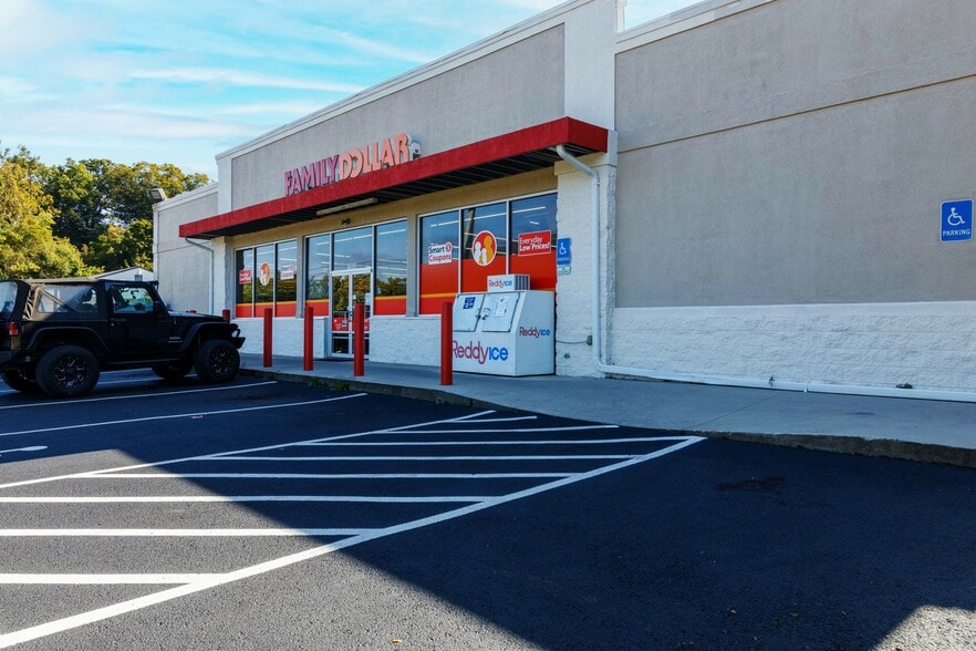 More Photos Of 19026 Main St, Buchanan Freestanding For Sale