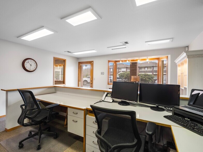 More Photos Of 6314 19th St W, Fircrest Office For Lease