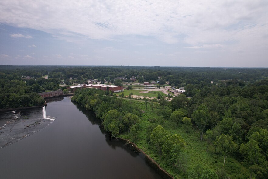 More Photos Of 20th AVE, Valley Light Manufacturing For Sale