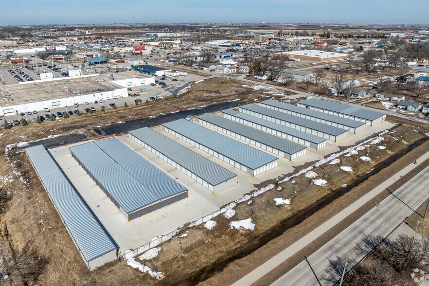 More Photos Of 730 S 29th St, Fort Dodge Self Storage For Sale