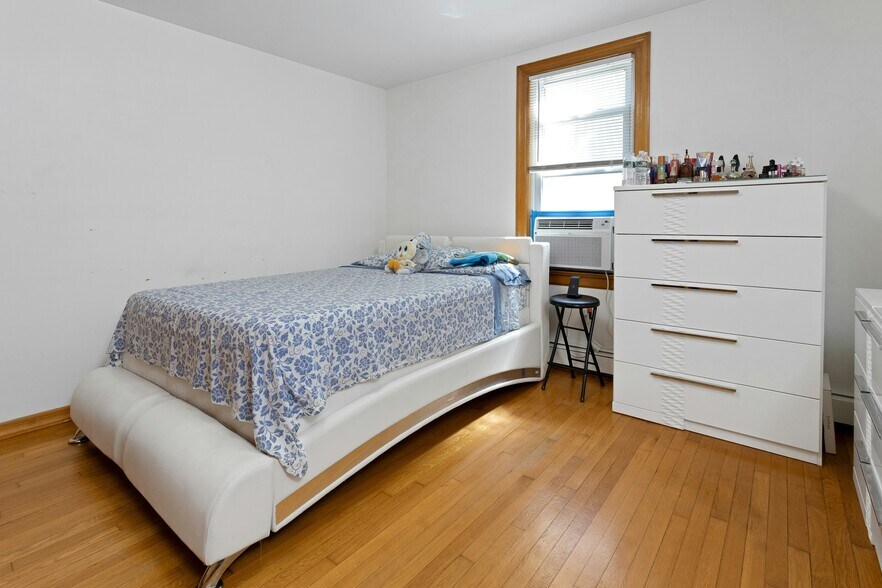 More Photos Of 45 Pleasant St, Stamford Apartments For Sale