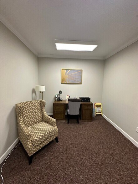 More Photos Of 8384 Six Forks Rd, Raleigh Office For Lease
