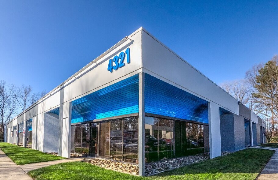 Primary Photo Of 4321 Stuart Andrew Blvd, Charlotte Light Manufacturing For Lease