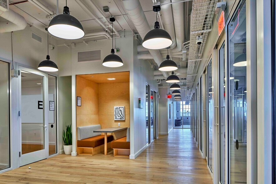 More Photos Of 6001 Cass Ave, Detroit Office For Lease