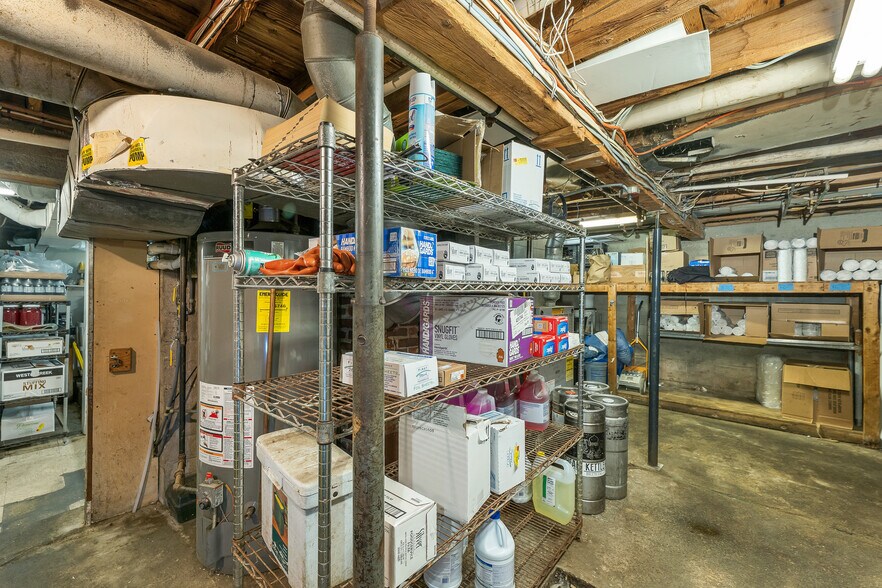 More Photos Of 40 Main St, Goffstown Restaurant For Sale