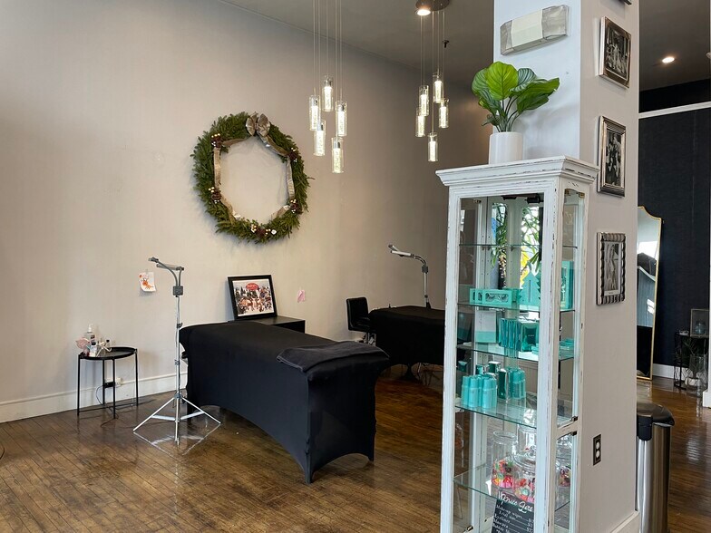 More Photos Of 97-105 Main St, Norwich Office For Sale