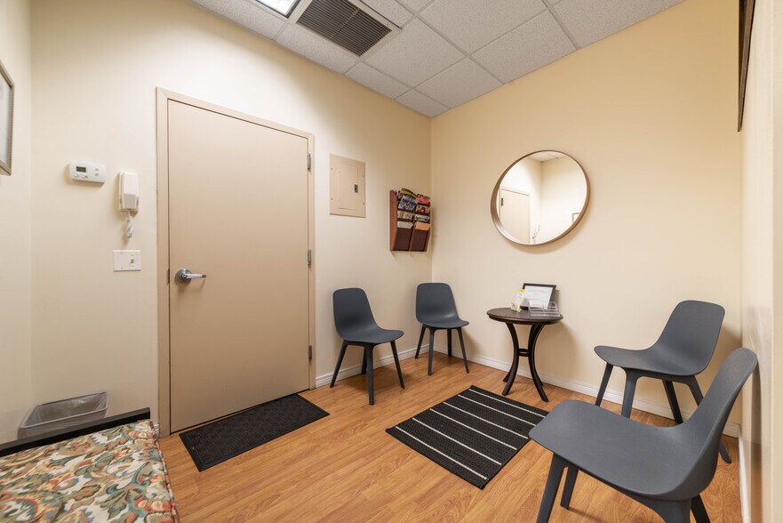 More Photos Of 164 20th St, Brooklyn Office For Lease