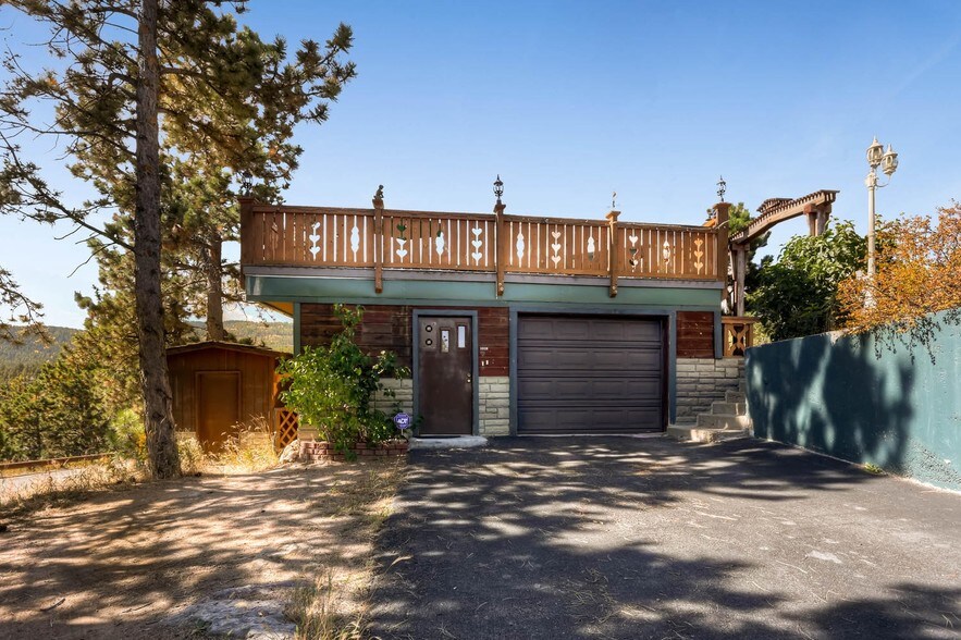 More Photos Of 32138 Highway 72, Golden Restaurant For Sale