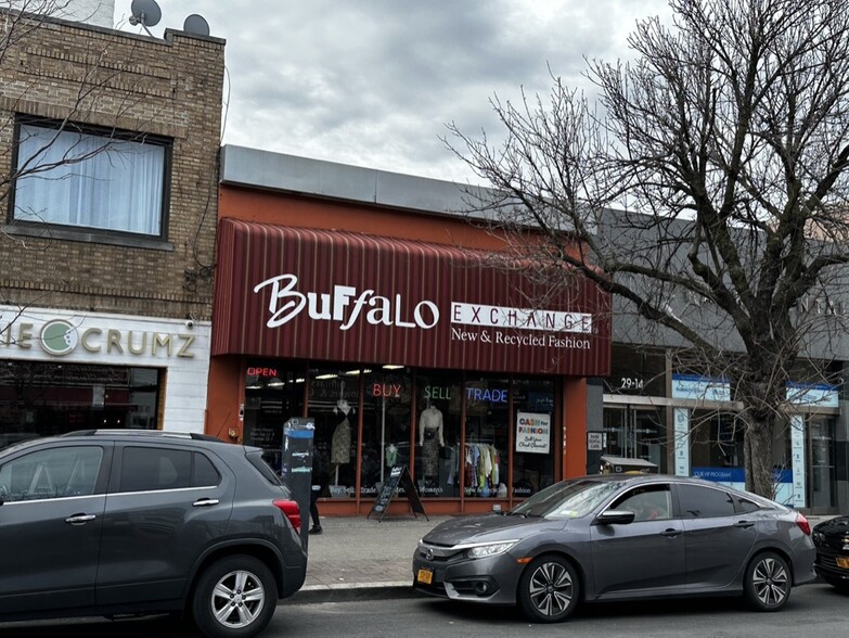 Primary Photo Of 2916 Ditmars Blvd, Astoria Storefront For Lease