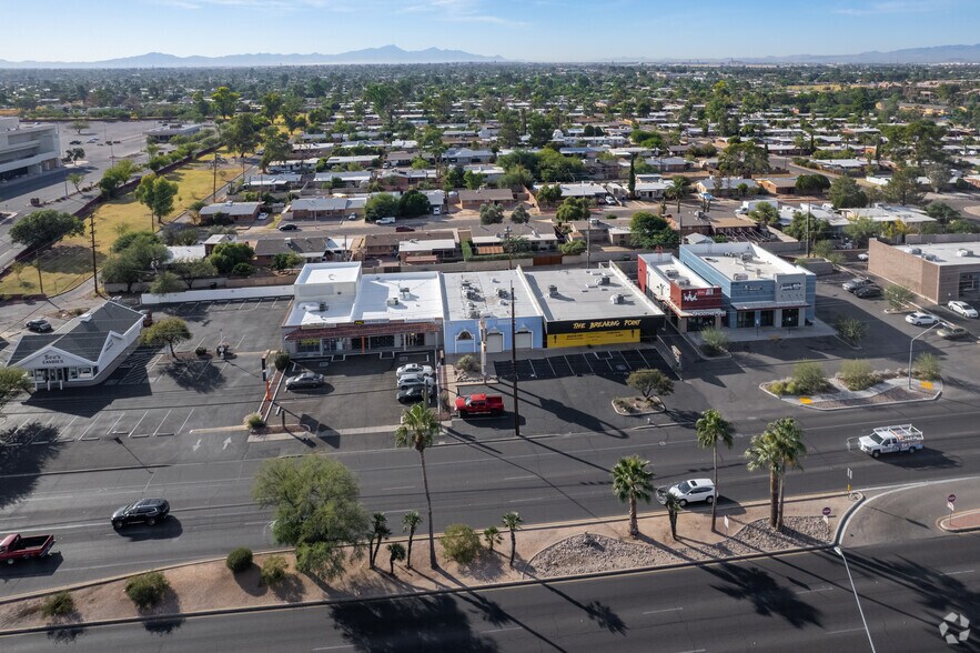 More Photos Of 5750 E Broadway Blvd, Tucson Freestanding For Lease
