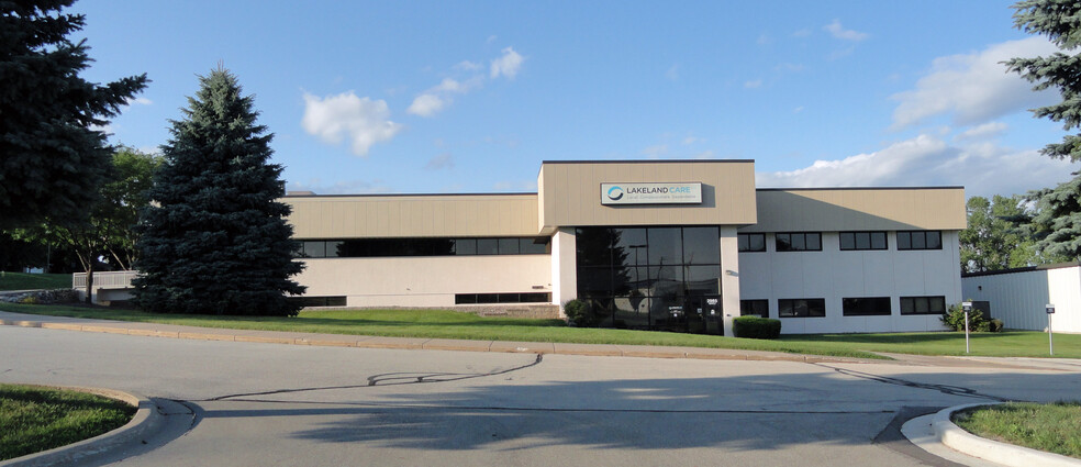 Primary Photo Of 2985 S Ridge Rd, Green Bay Medical For Sale