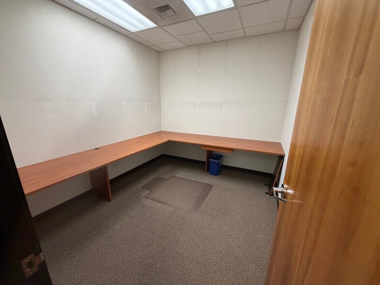 More Photos Of 3225 Monier Cir, Rancho Cordova Flex For Lease