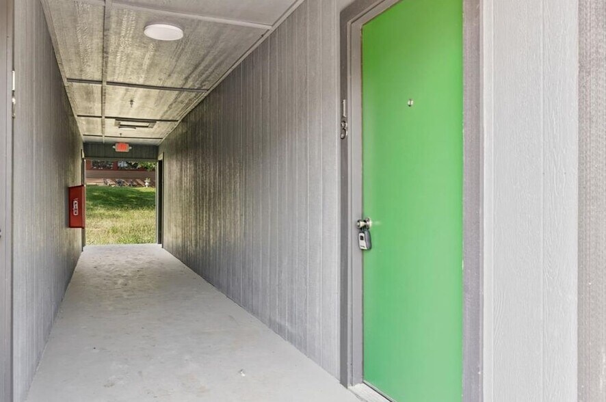 More Photos Of 618 Live Oak St, Blanco Apartments For Sale