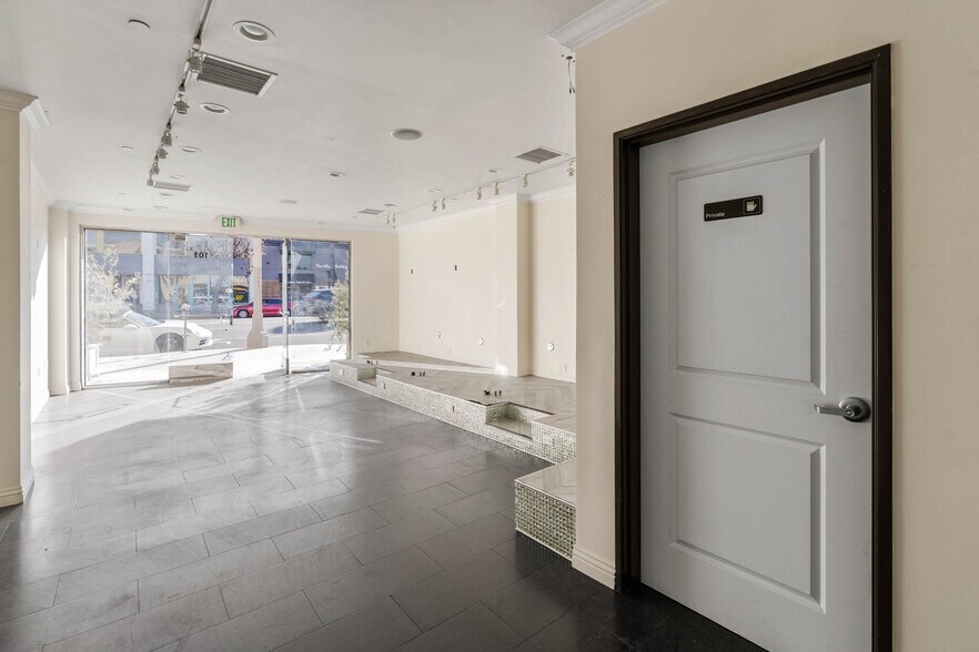 More Photos Of 13833-13841 Ventura Blvd, Sherman Oaks Storefront Retail Office For Sale