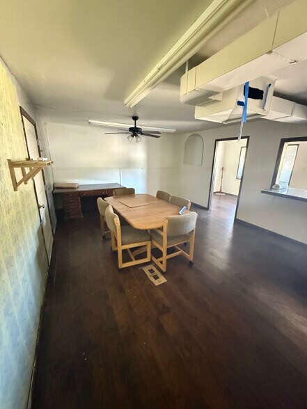 More Photos Of 13284 E Central Ave, Mayer Office Residential For Lease