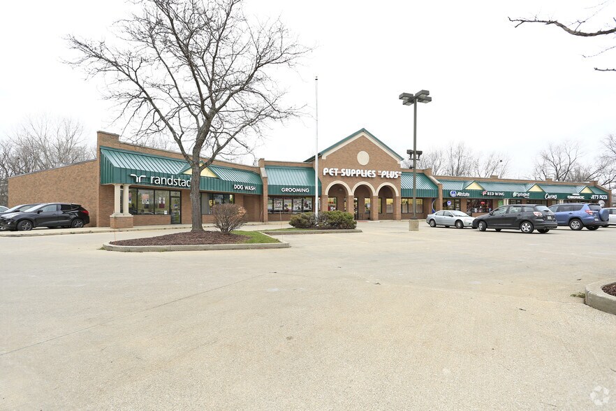 More Photos Of 7554-7580 Pearl Rd, Middleburg Heights Storefront Retail Office For Sale