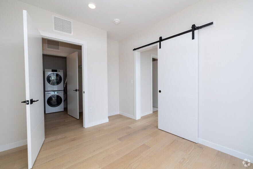More Photos Of 215 Border St, East Boston Apartments For Lease