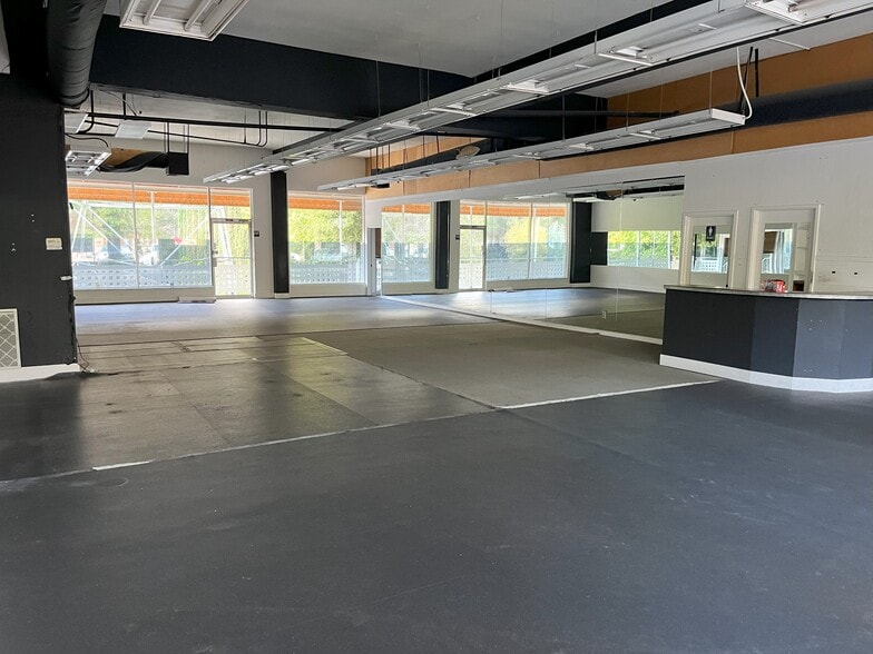 More Photos Of 23 Orinda Way, Orinda Office For Lease