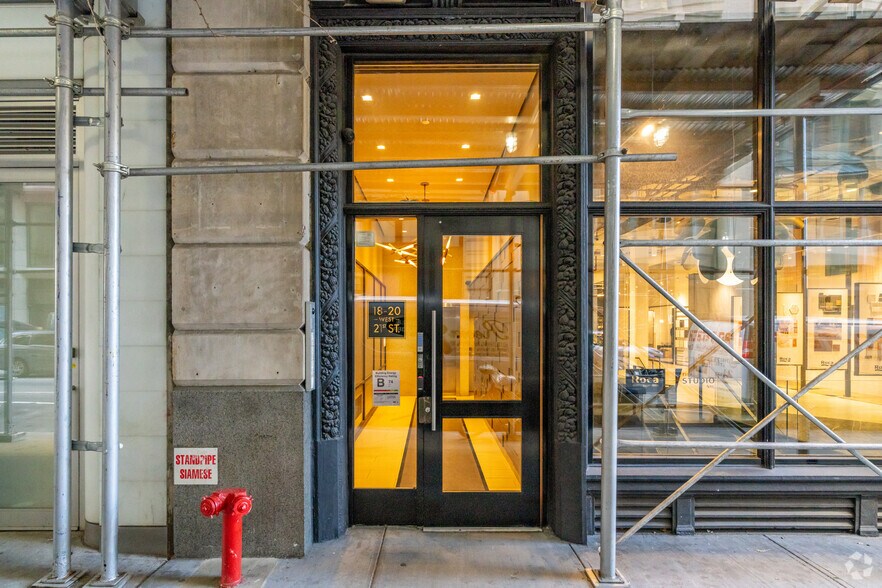 More Photos Of 18-20 W 21st St, New York Office For Lease