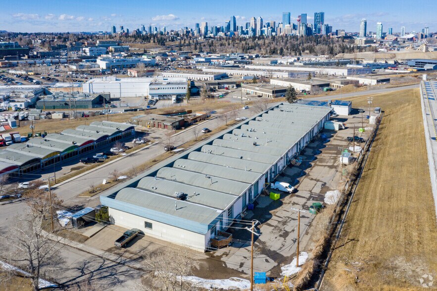 More Photos Of 4006-4030 4th St SE, Calgary Storefront For Lease