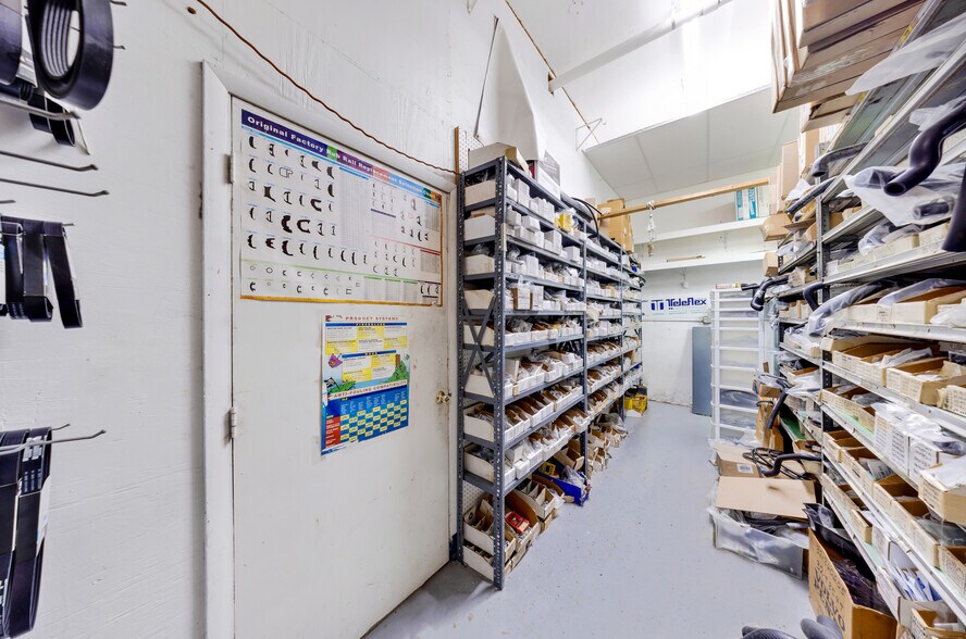 More Photos Of 887 E Okeechobee Rd, Hialeah General Retail For Sale