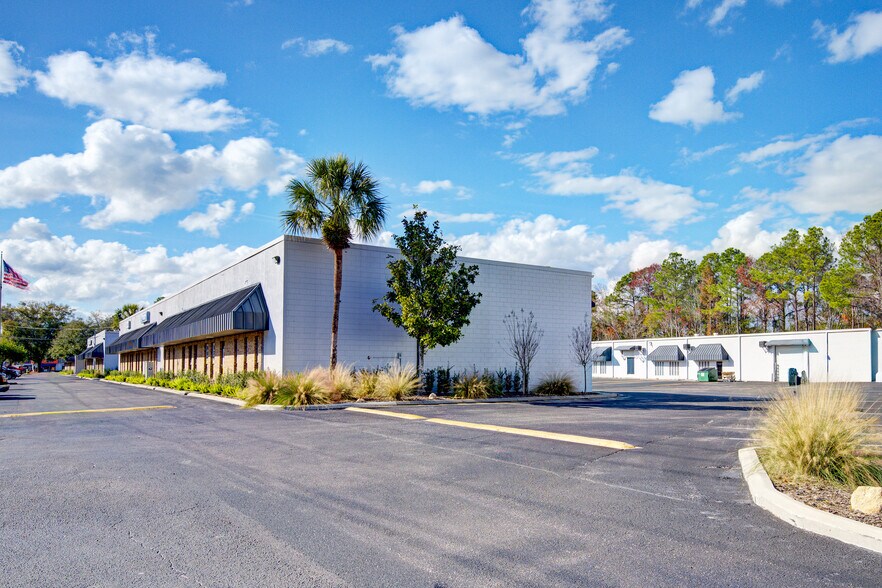 More Photos Of 5151 Sunbeam Rd, Jacksonville Warehouse For Lease