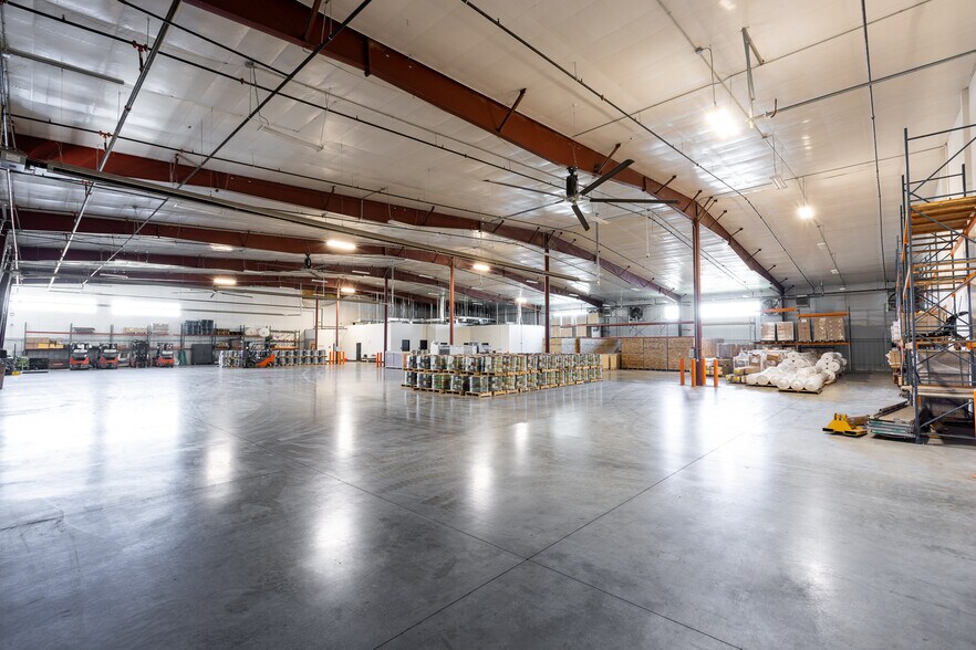 More Photos Of 753 South 66th Ter, Kansas City Warehouse For Sale