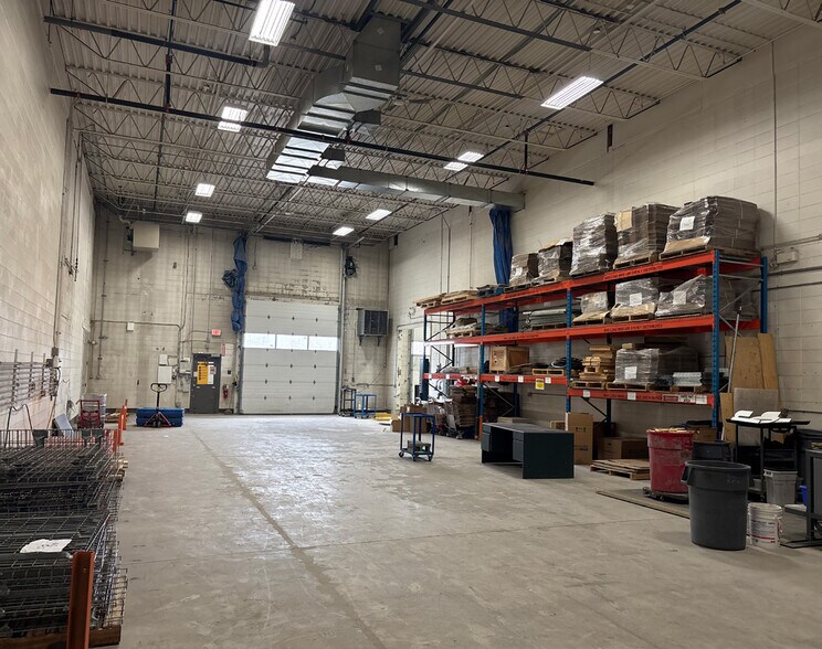 More Photos Of 2827 18th St NE, Calgary Warehouse For Sale