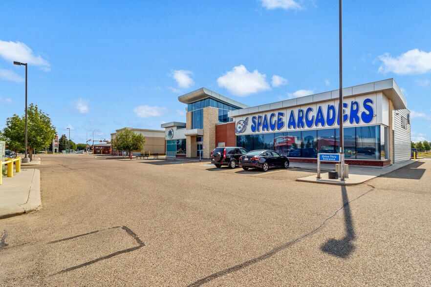 More Photos Of 2350 Division Av NW, Medicine Hat Unknown For Lease