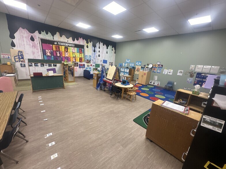 More Photos Of 1625 US Highway 61 N, Lancaster Warehouse For Sale