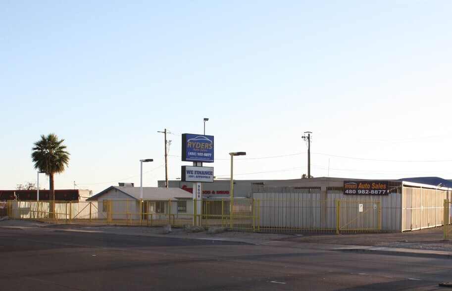 More Photos Of 9606 N Cave Creek Rd, Phoenix Auto Salvage Facility For Sale