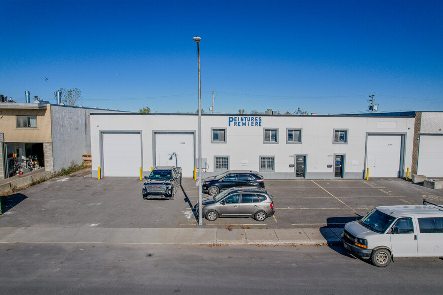 Primary Photo Of 8295-8305 Creusot Rue, Montréal Warehouse For Sale