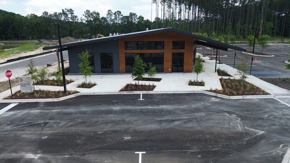 More Photos Of 0 Brighton Park Blvd, Summerville Unknown For Lease