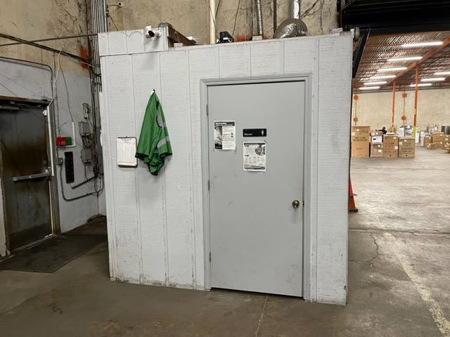 More Photos Of 10020 N Palafox St, Pensacola Distribution For Lease