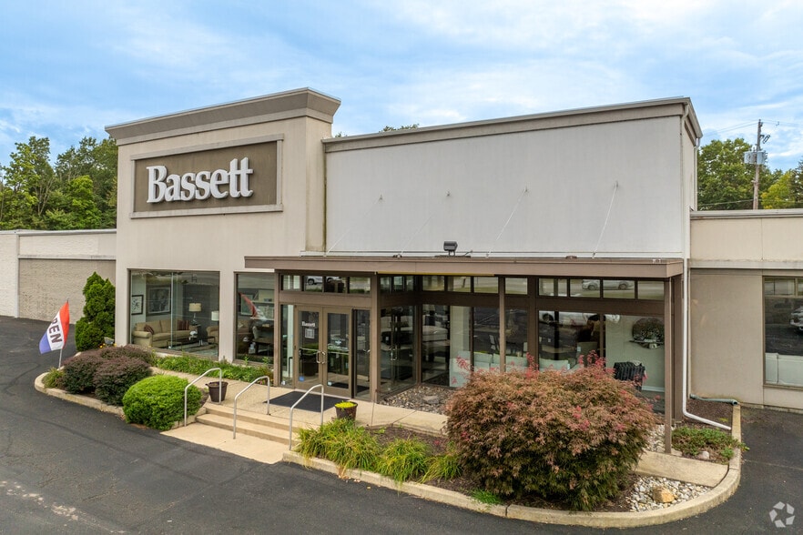 Primary Photo Of 578 Bethlehem Pike, Colmar Storefront For Sale