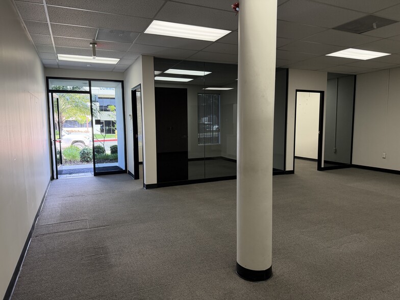 More Photos Of 2675 Junipero Ave, Signal Hill Warehouse For Lease