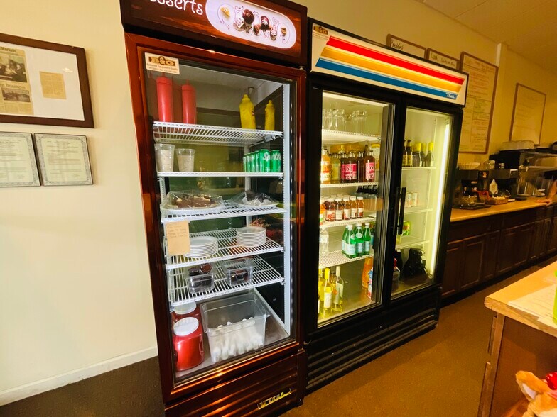 More Photos Of 439 Pittsfield Rd, Lenox Freestanding For Sale