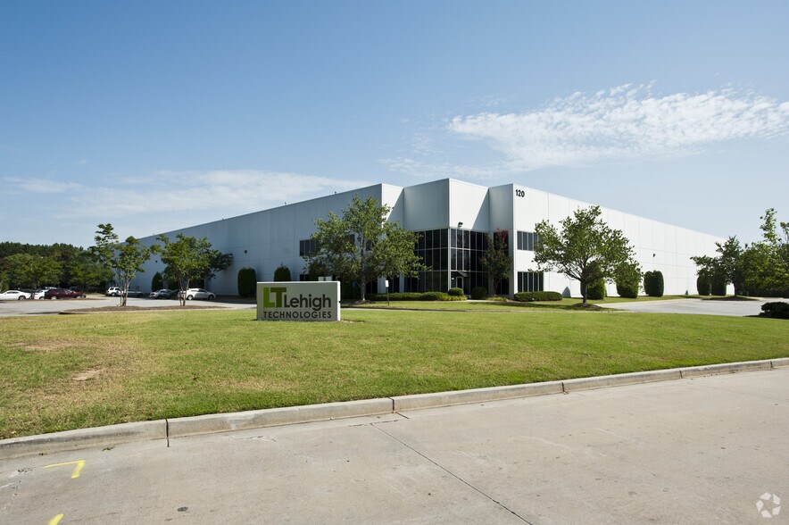 Primary Photo Of 120 Royal Woods Ct, Tucker Manufacturing For Lease