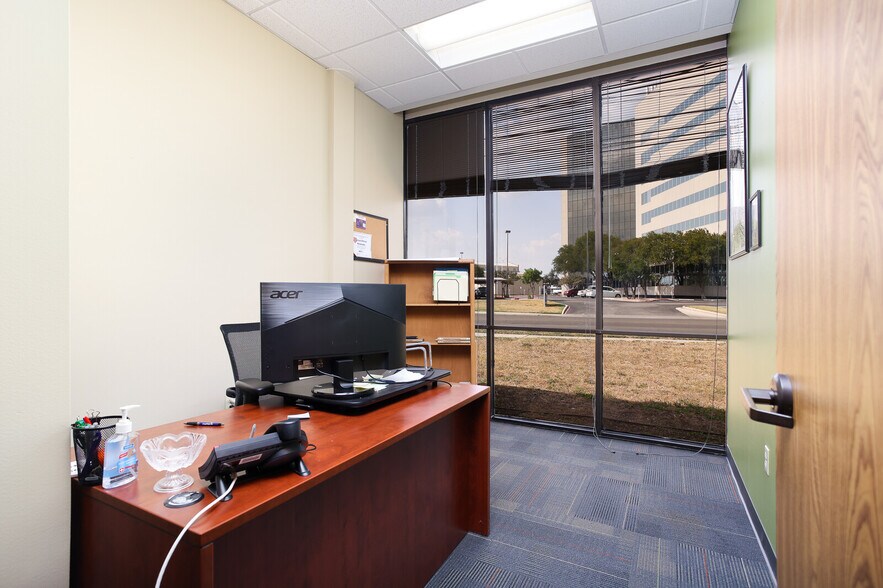More Photos Of 5404 Wurzbach Rd, San Antonio Medical For Lease
